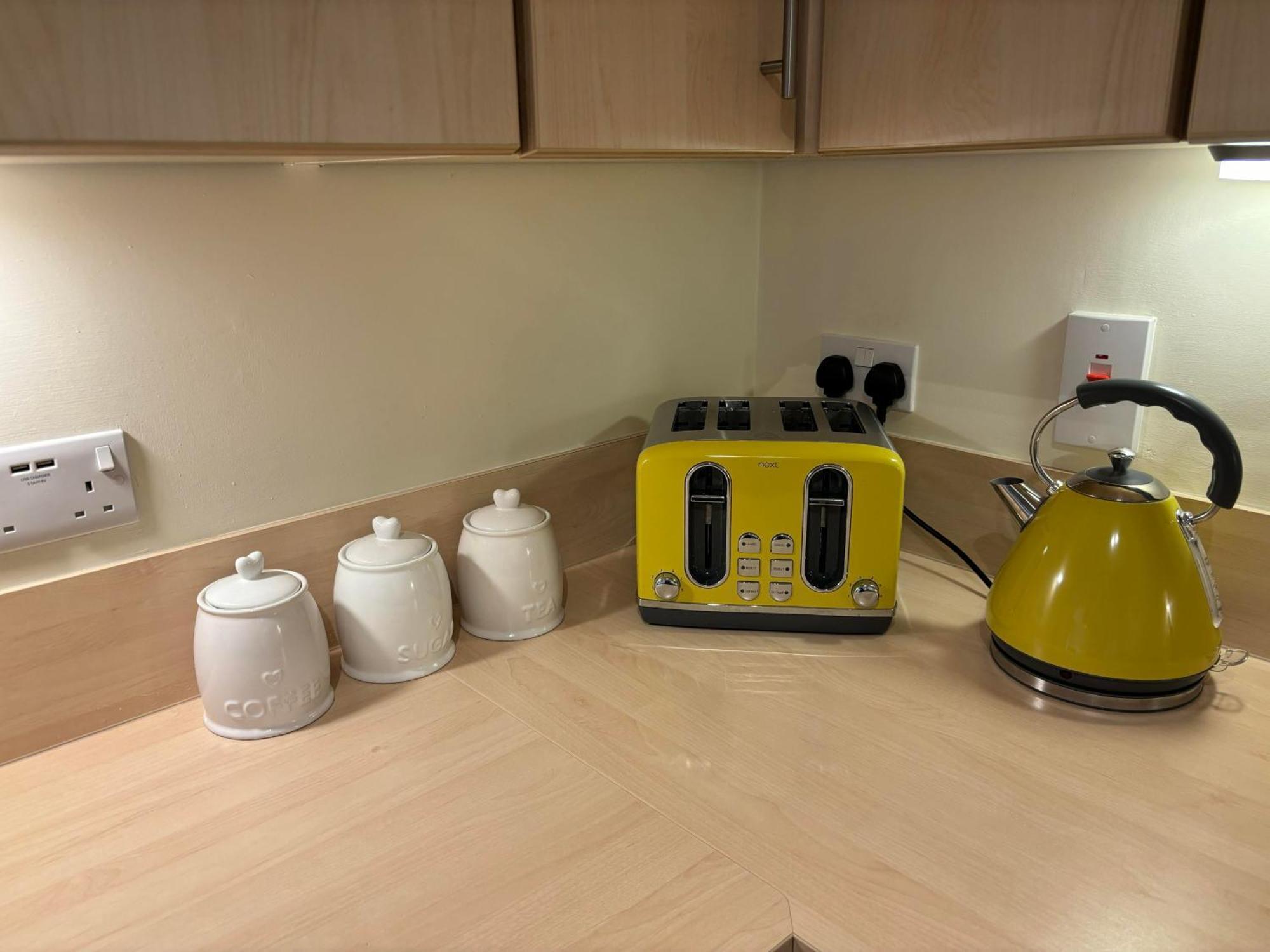 Conaglen, Glenloch View, Fort William 2-Bedroom Loch Side Flat المظهر الخارجي الصورة